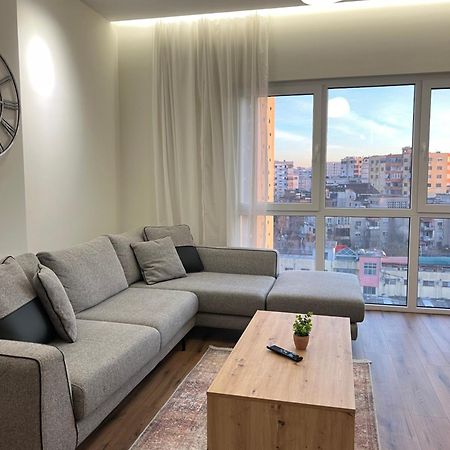 Cane Apartment Emerald Tirana Bagian luar foto